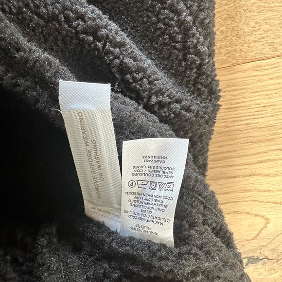 The Coziest New Jacket XS Loft take 20% off - Picture 8 of 8